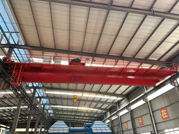 濟寧客戶安裝10噸雙梁起重機